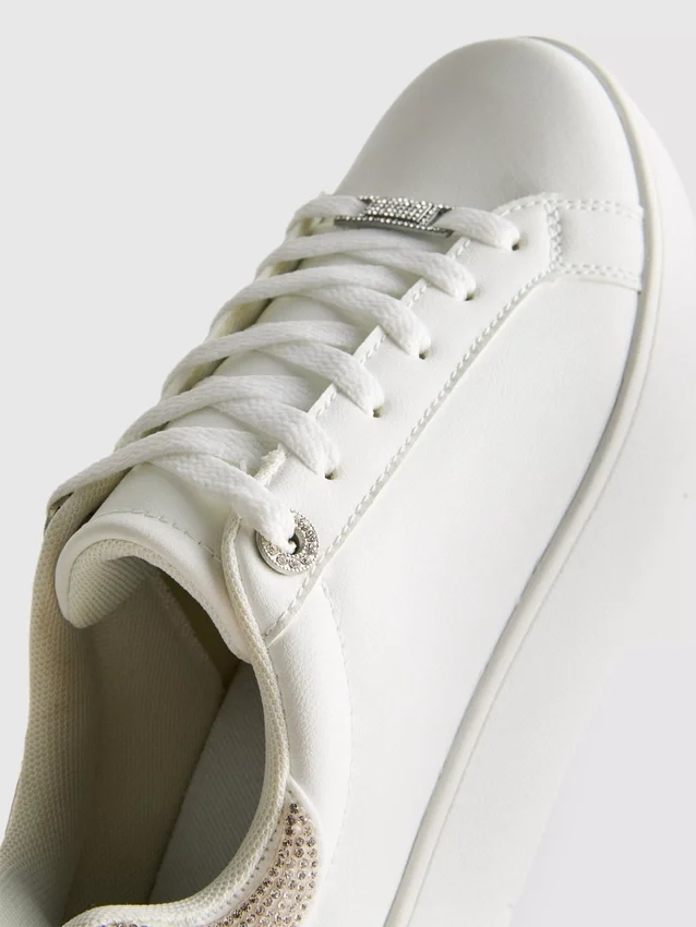 Diamanta low-top sneakers