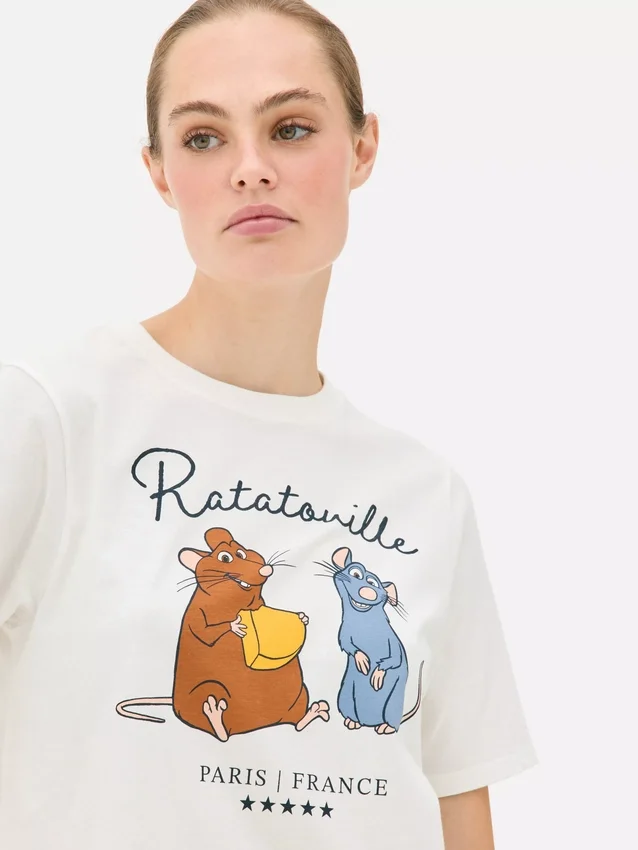 Disney's character print pajamas