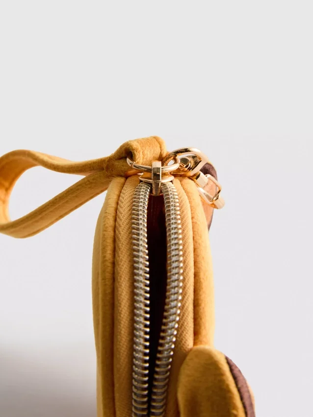 Disney's the lion king simba coin purse
