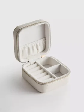 Disney’s winnie the pooh character jewelry box