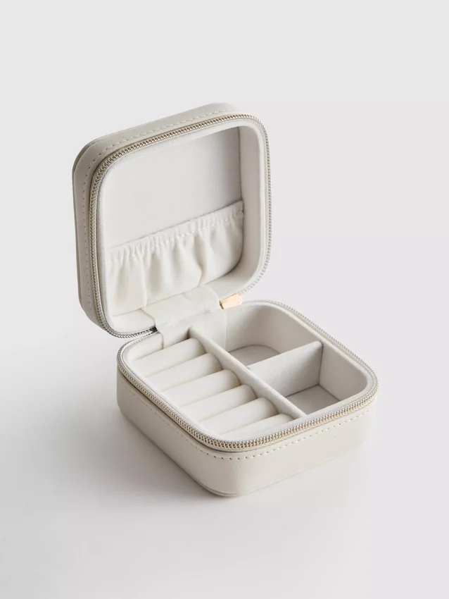 Disney's winnie the pooh character jewelry box