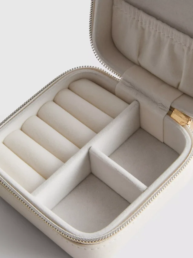Disney's winnie the pooh character jewelry box