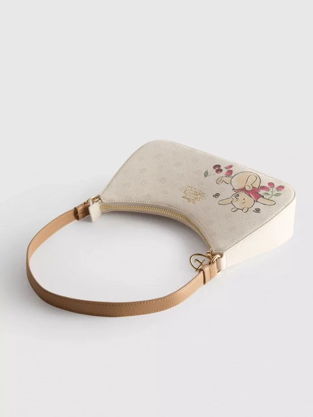 Disney's winnie the pooh character shoulder bag