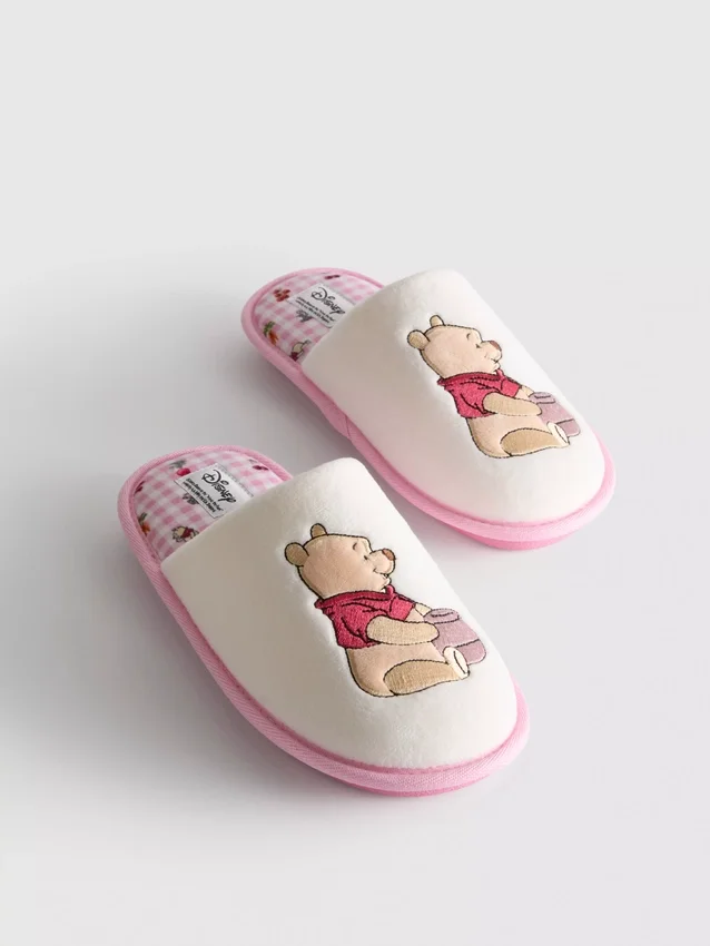 Disney's winnie the pooh mule slippers