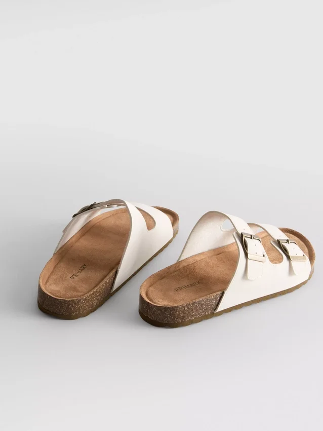 Double buckle strap sandals