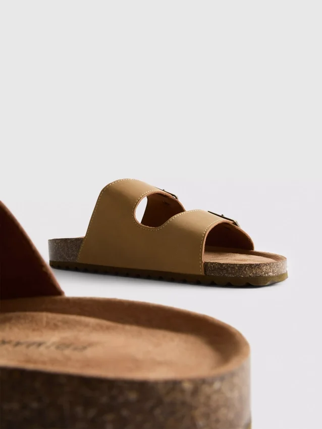 Double-buckle strap sandals