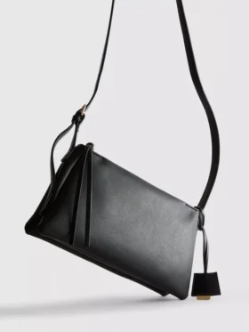 Double gusset crossbody bag