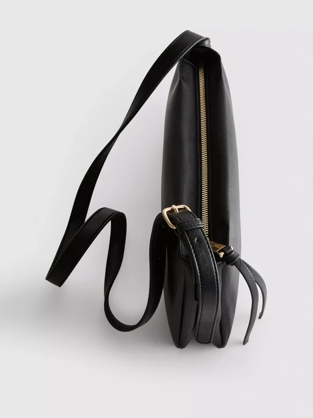 Double gusset crossbody bag