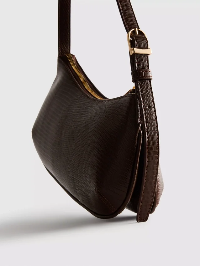 Double gusset shoulder bag