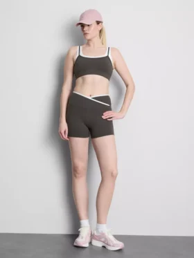Double-layered active crop top