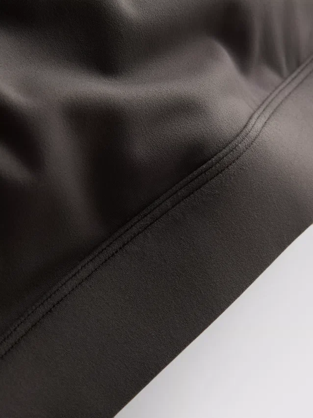Double-layered active crop top