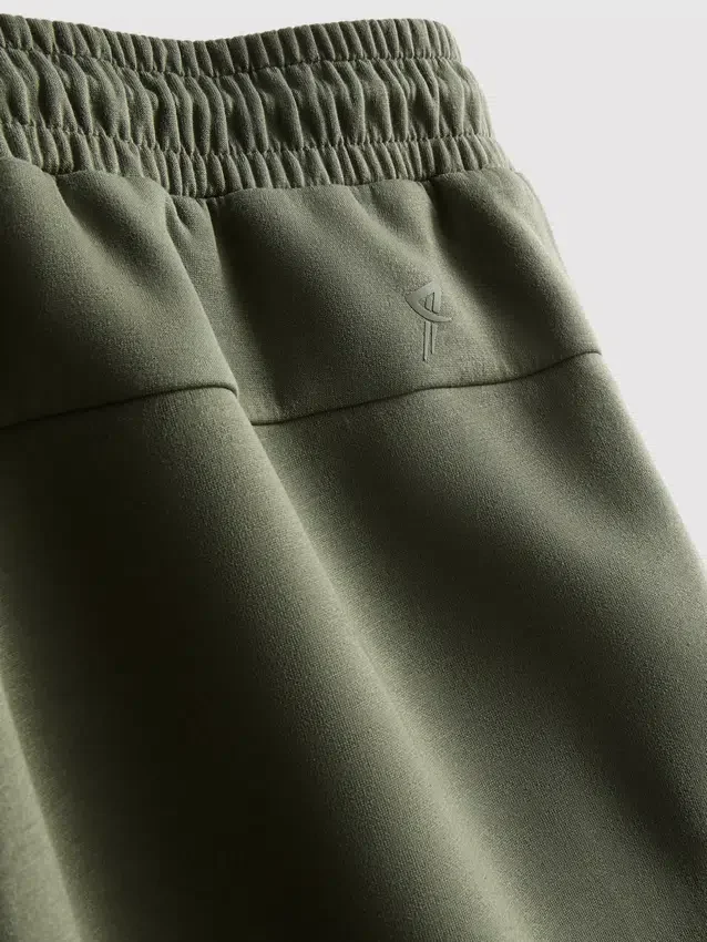 Drawstring gym shorts