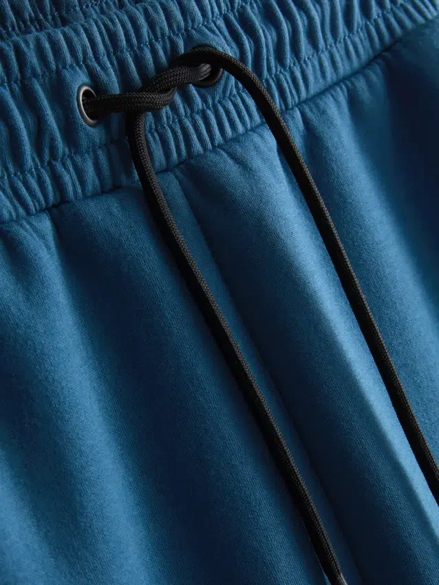 Drawstring gym shorts