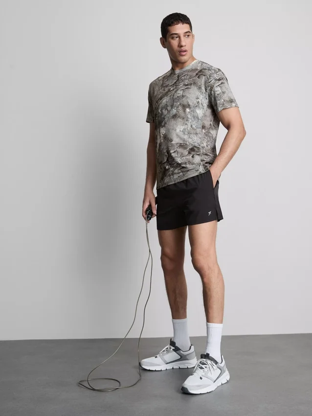 Drawstring running shorts