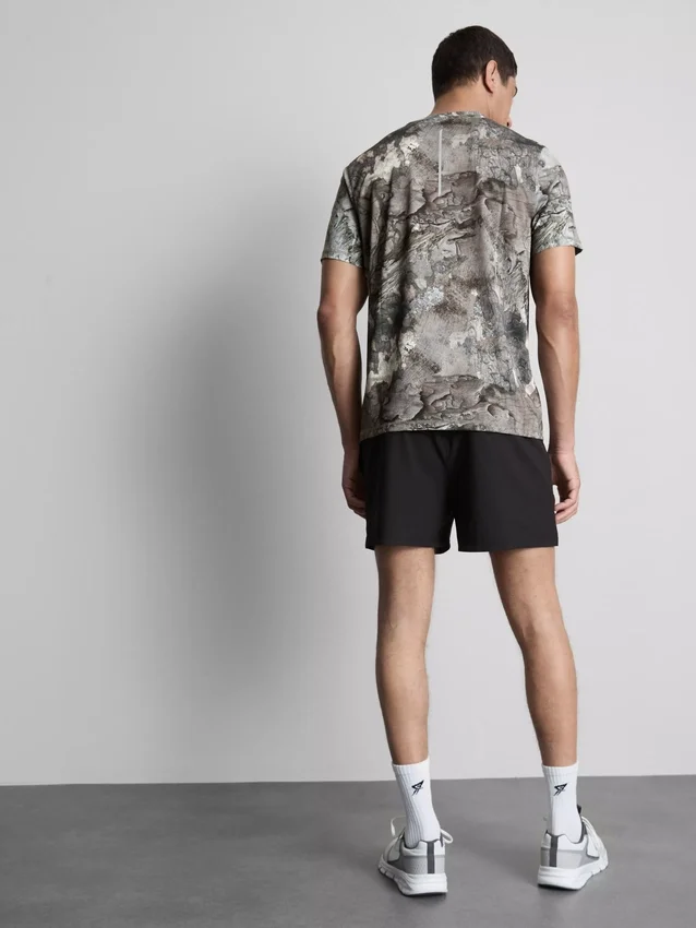 Drawstring running shorts
