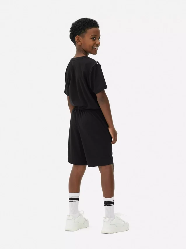 Drawstring sports shorts