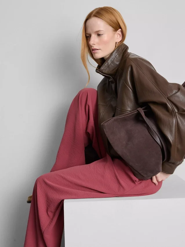 Elastic waist wide-leg pants