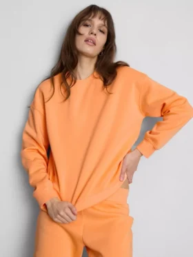 Essential active sweatshirt