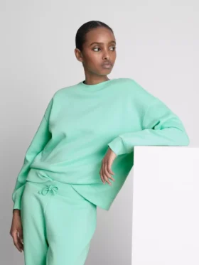 Essential active sweatshirt
