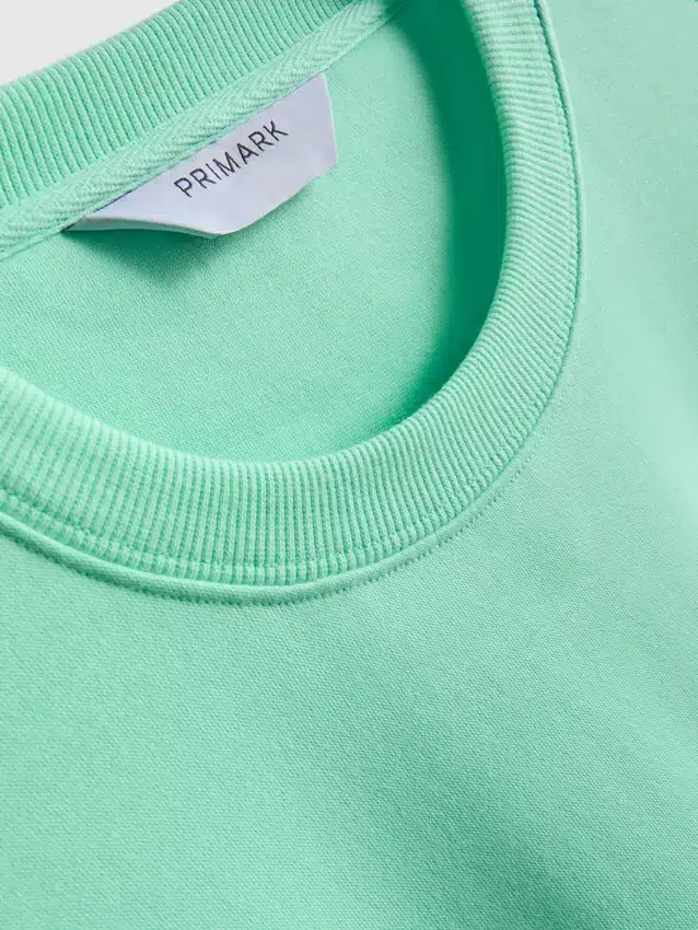 Essential active sweatshirt