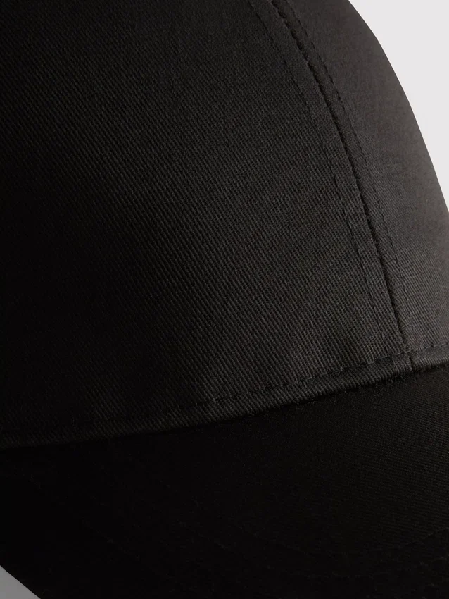 Essential baseball cap