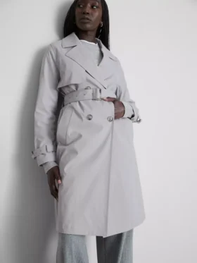 Essential belted trench