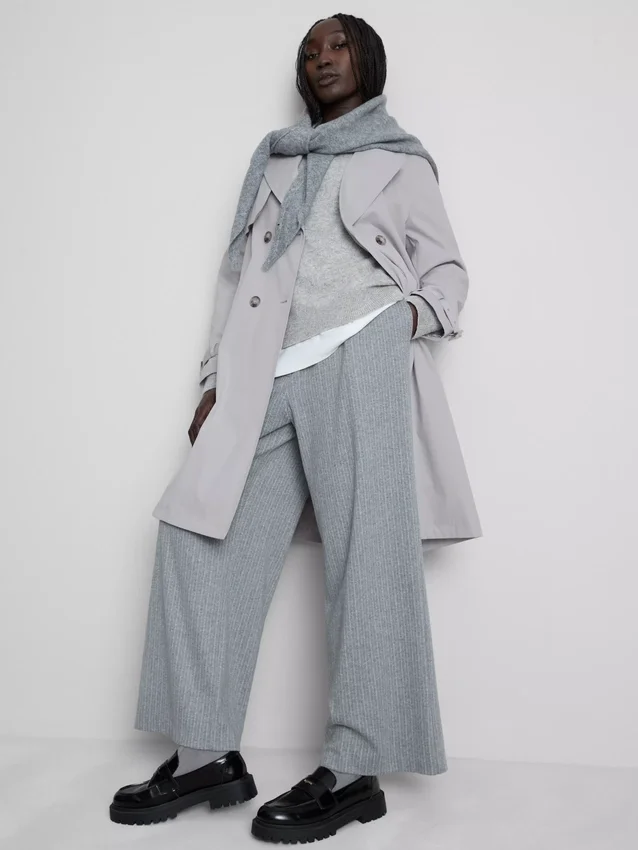 Essential belted trench