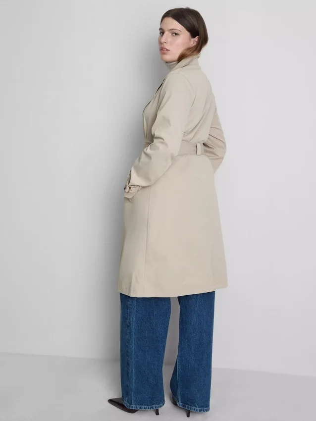 Essential belted trench
