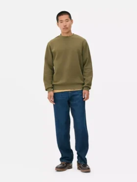 Essential crew sweatshirt