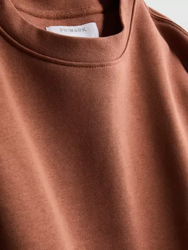 Essential crew sweatshirt