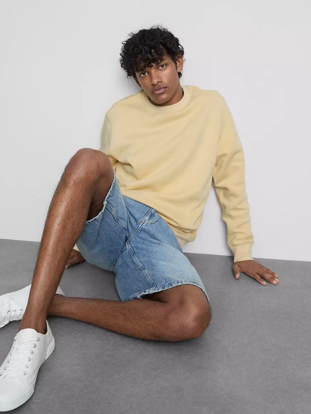 Essential crewneck sweatshirt