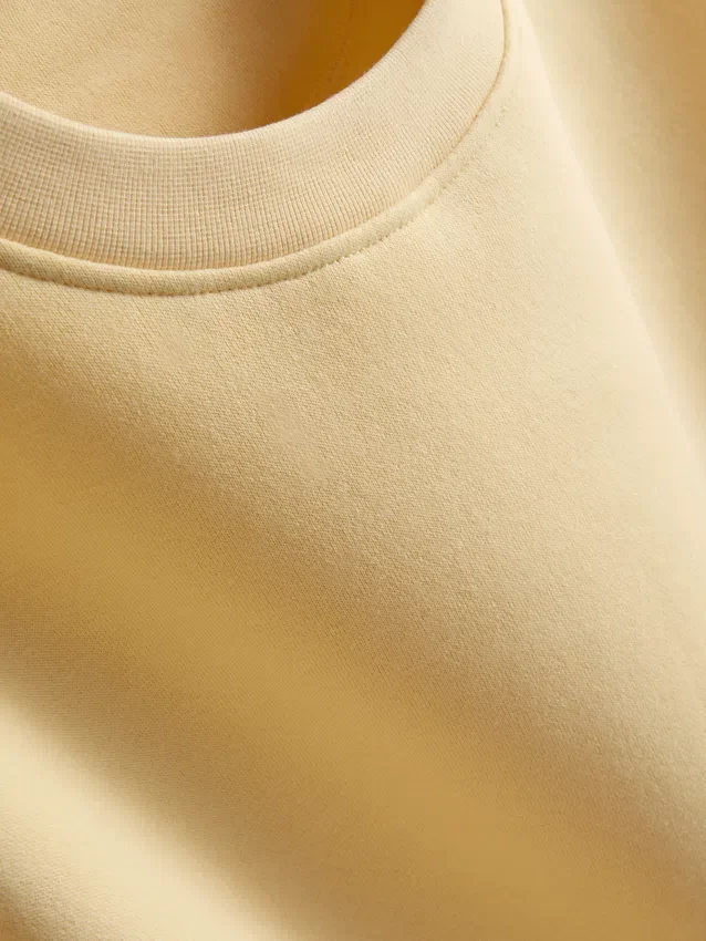 Essential crewneck sweatshirt