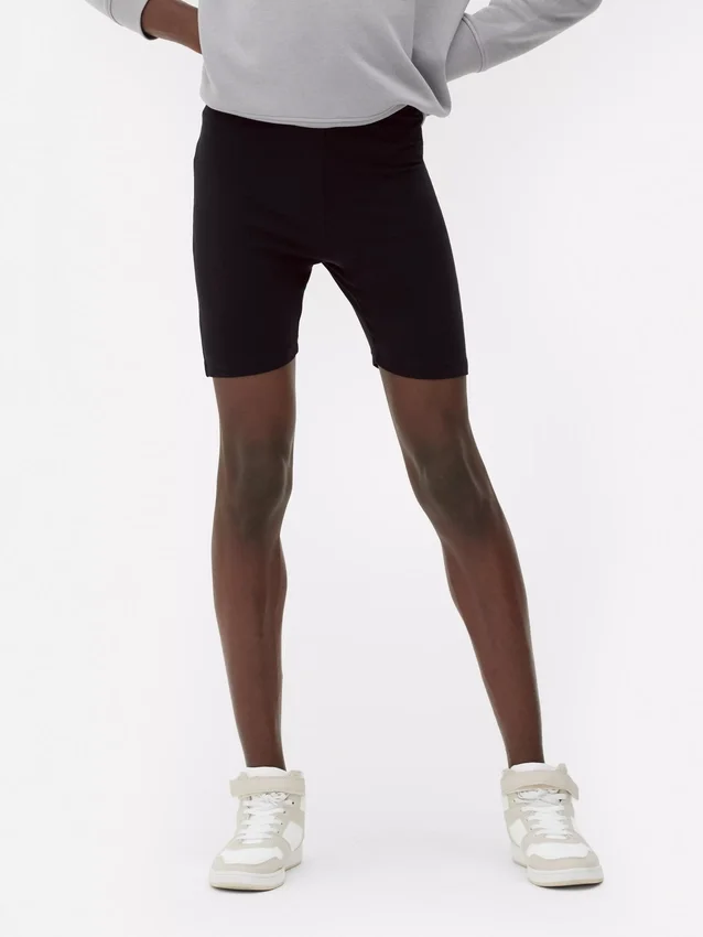 Essential cycling shorts