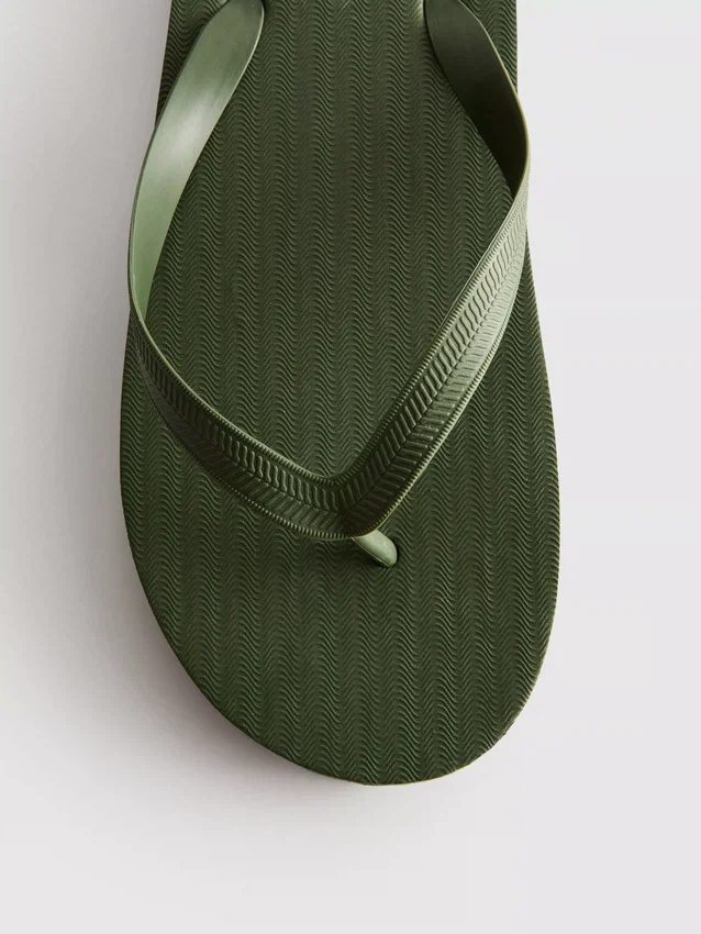 Essential flip flops