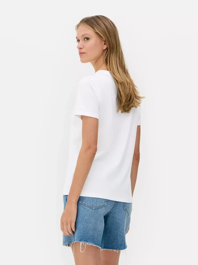 Essential short sleeve crew neck tee