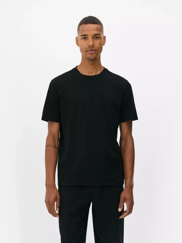 Essential short sleeve t-shirt