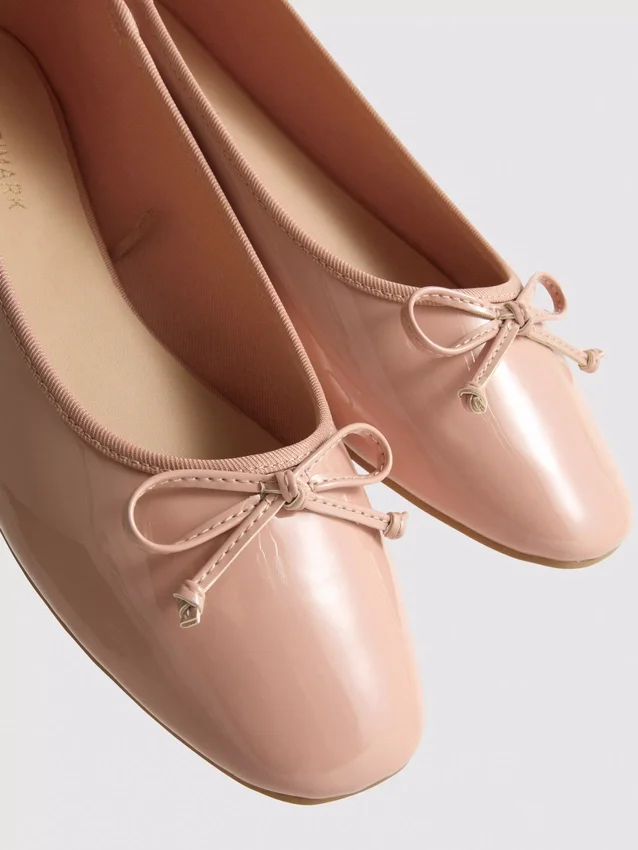 Faux leather ballerina bow flats