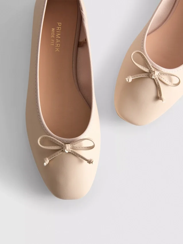 Faux leather ballerina flats