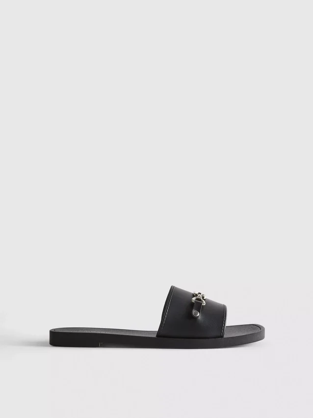Faux leather snaffle sliders
