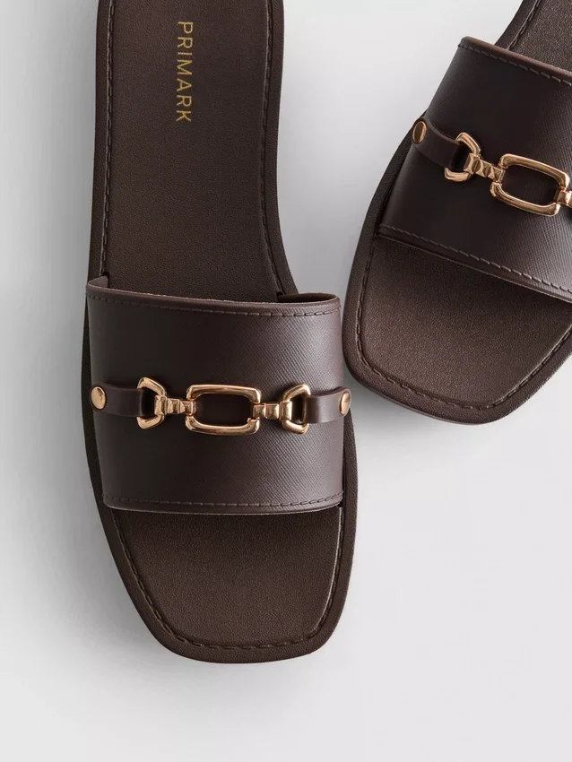 Faux leather snaffle sliders