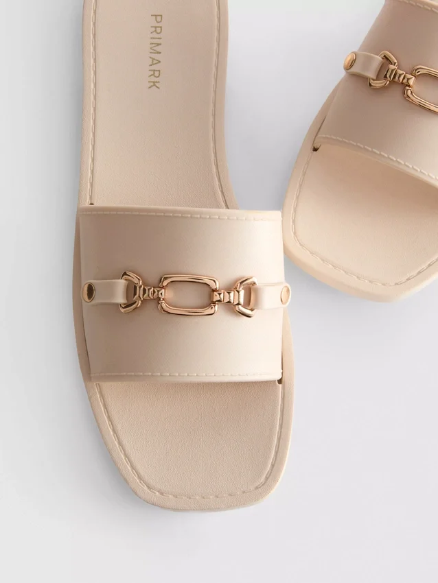 Faux leather snaffle sliders