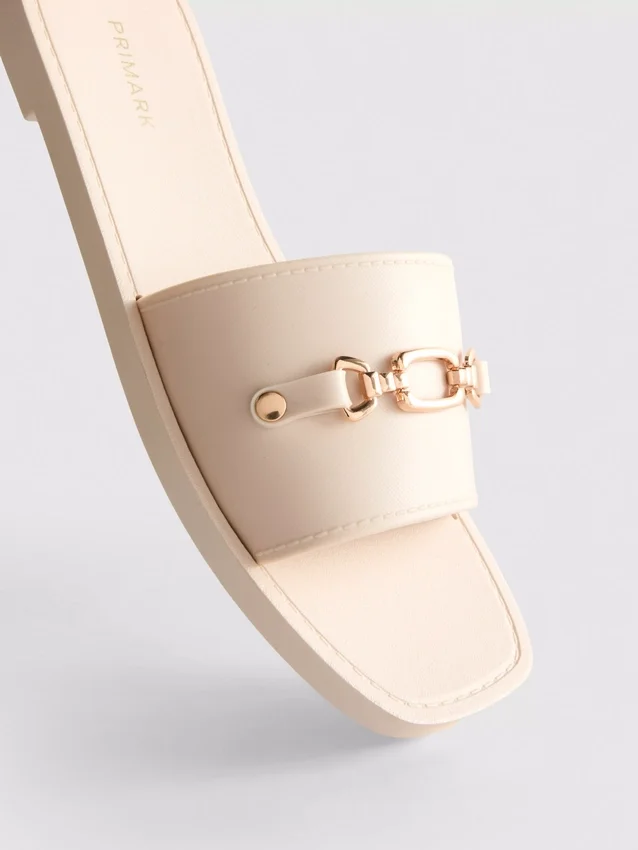Faux leather snaffle sliders