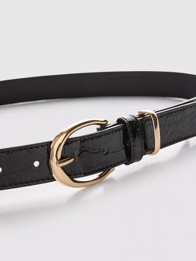 Faux leather textured belt
