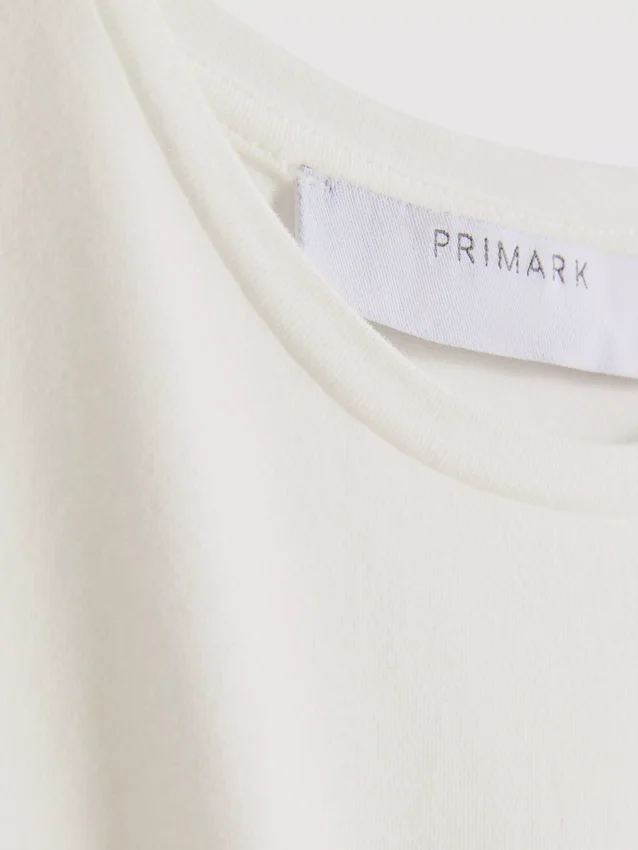 Fitted cap sleeve t-shirt