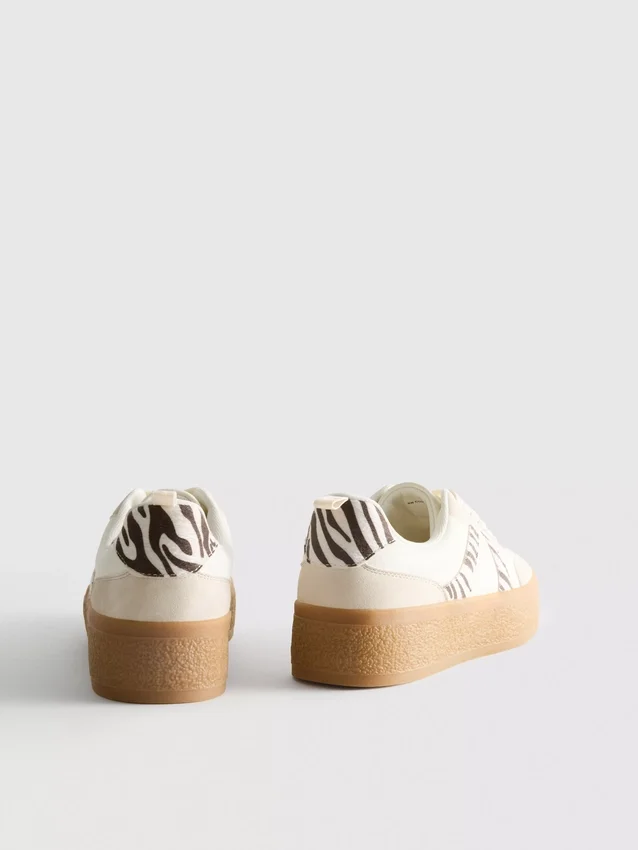 Flatform gum sole