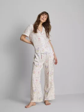 Floral short-sleeve pajama shirt