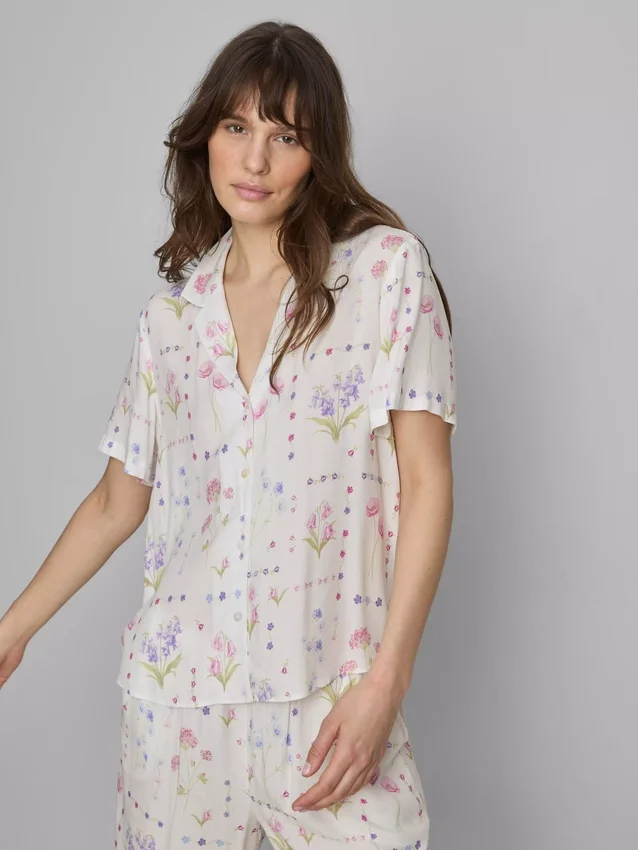 Floral short-sleeve pajama shirt