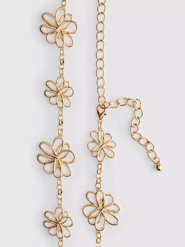 Flower chain belt
