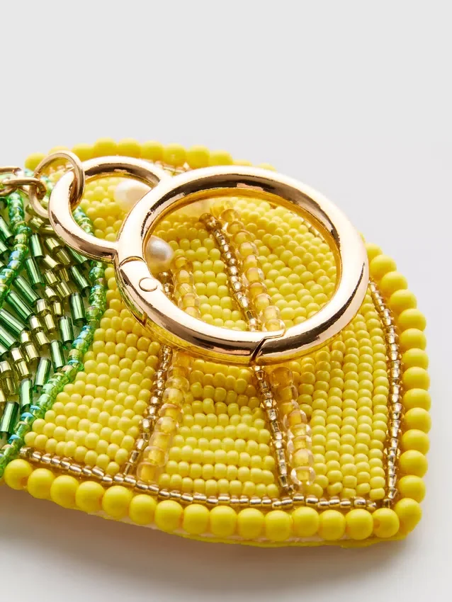 Flower detail claw clip