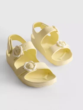 Flower strap sandals